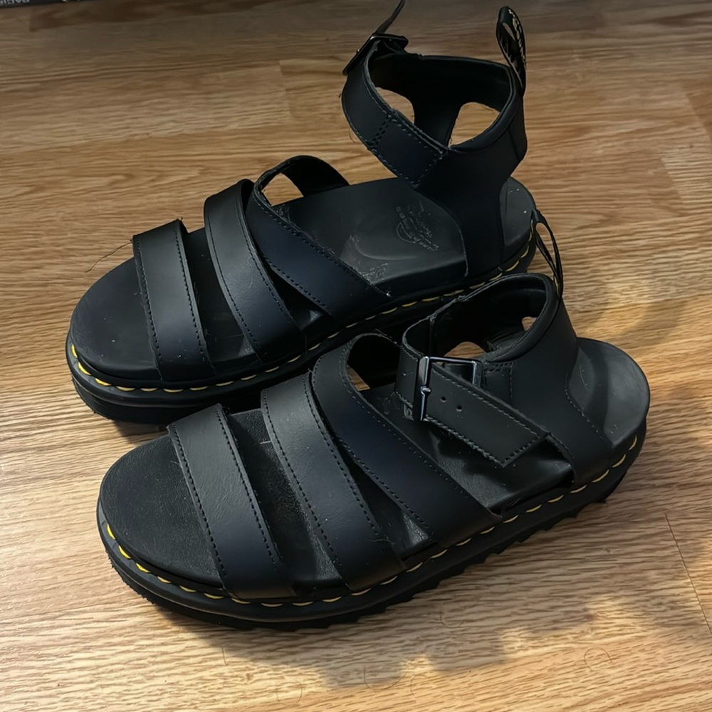 Dr Martin Blaire sandals